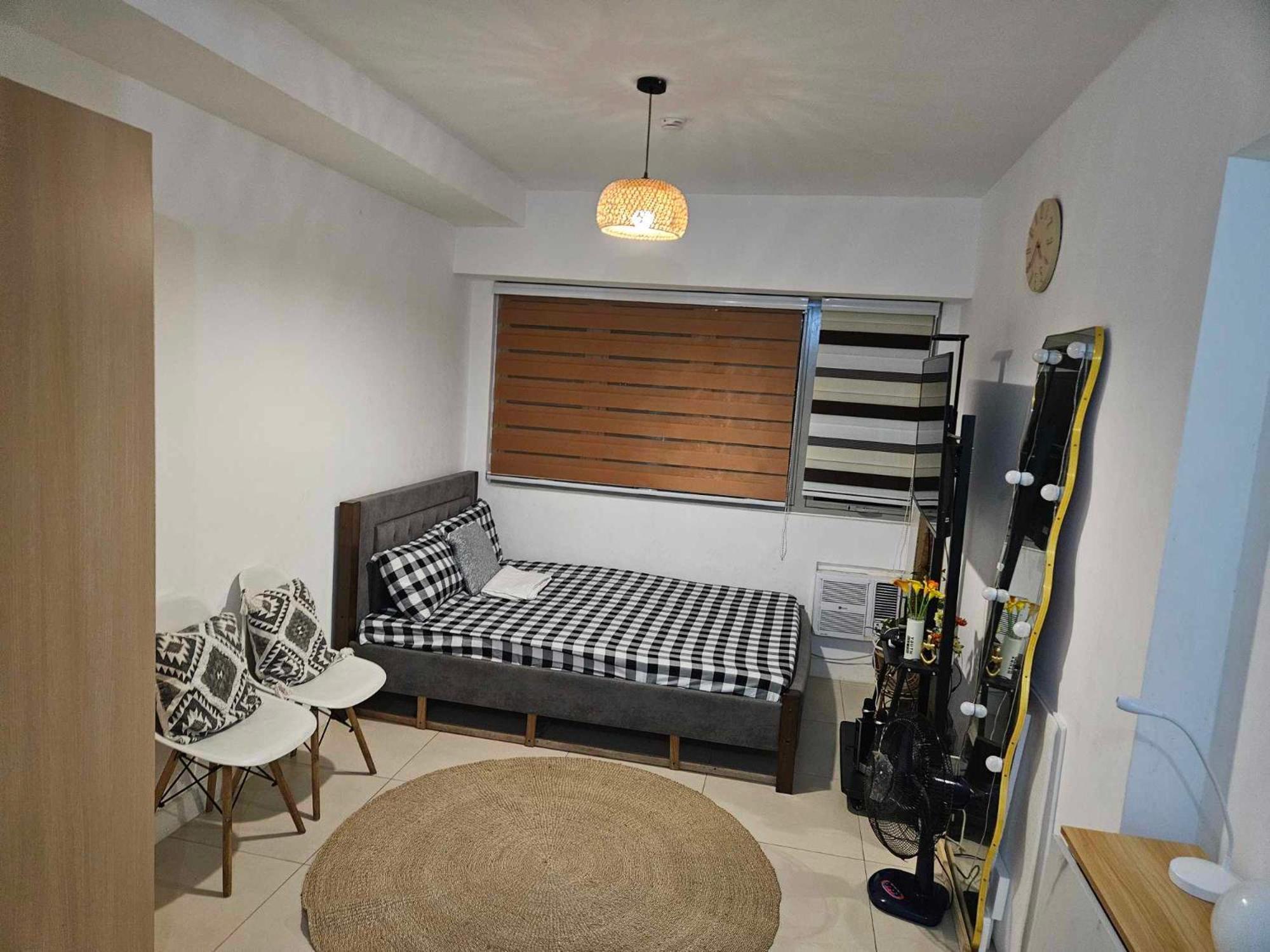 The Residences At Commonwealth By Century Properties Quezon City Esterno foto